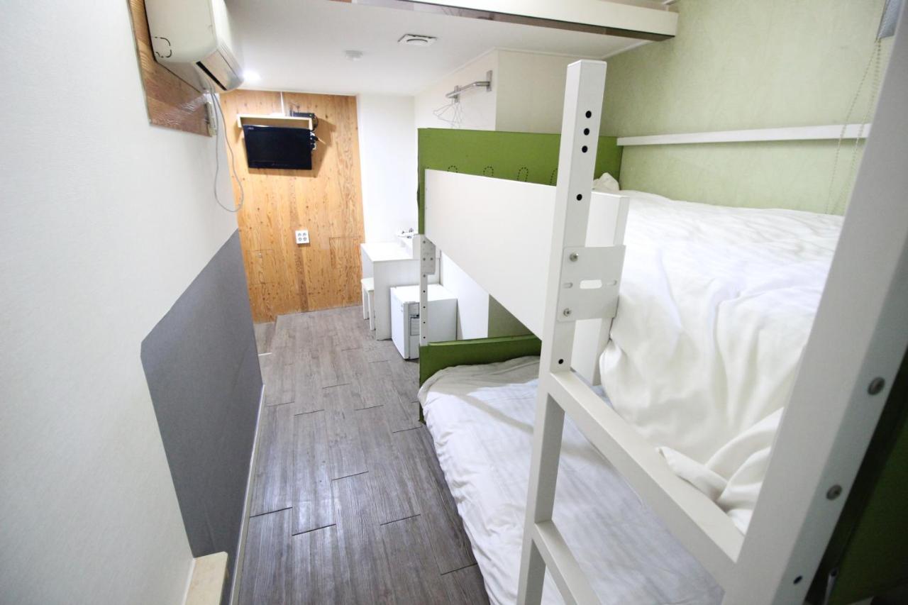 Hostel Kpop Seul Esterno foto