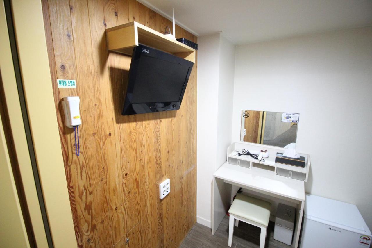 Hostel Kpop Seul Esterno foto